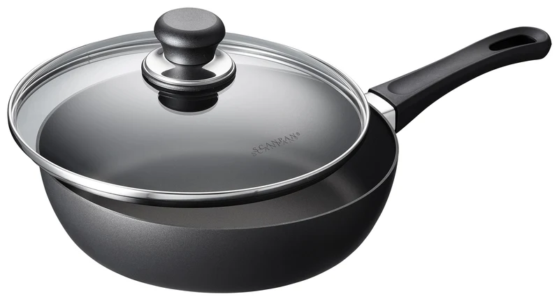 SCANPAN Schmorpfanne / Sauteuse mit Deckel Classic Induction ø 24 cm / 2 Liter - geeignet für alle Wärmequellen - Standard Antihaftbeschichtung