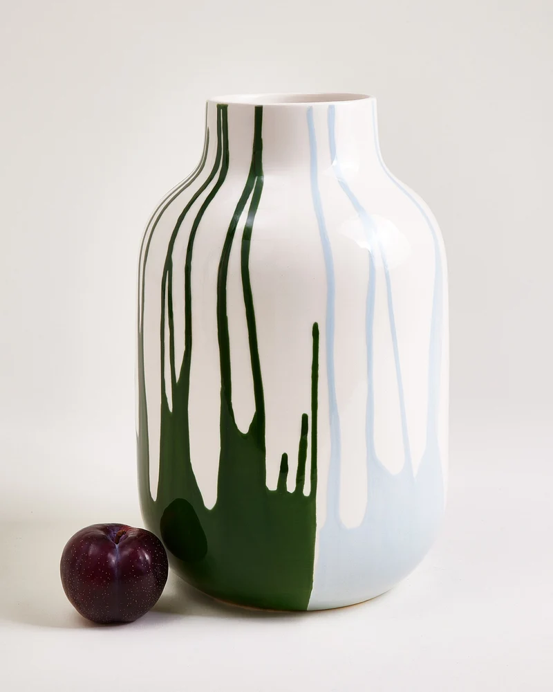 Nuno Vase L drip dunkelgrün hellblau