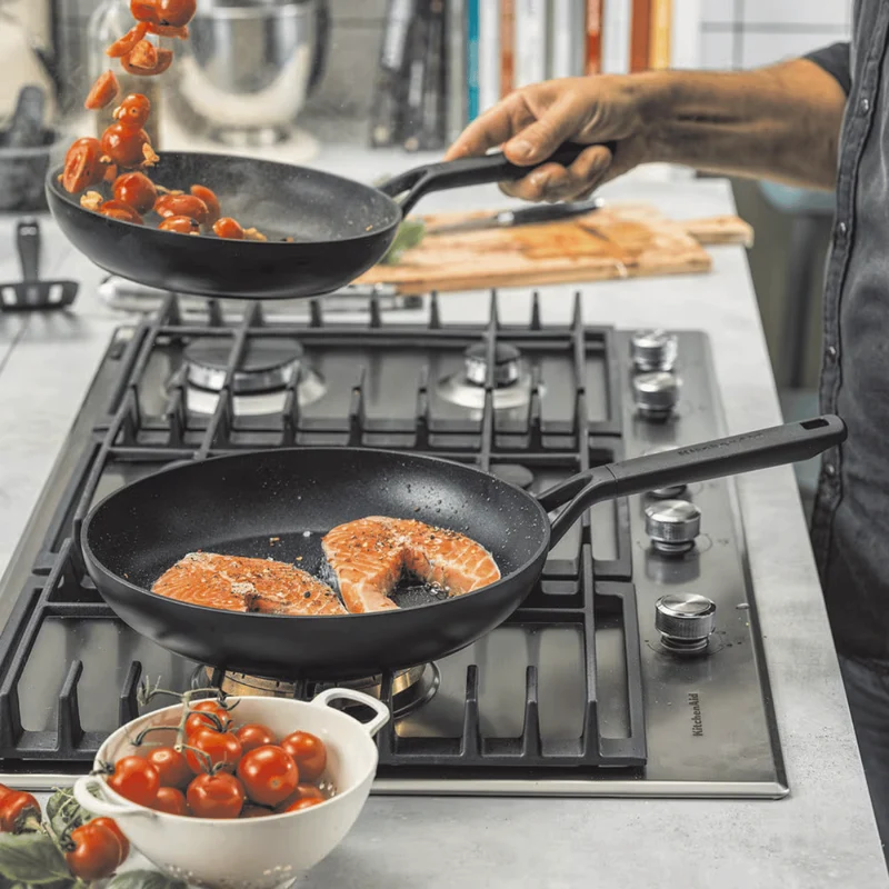 KitchenAid Bratpfannenset Classic Forged 2-teilig - Keramische Antihaftbeschichtung - Bratpfanne ø 24 & 28 cm