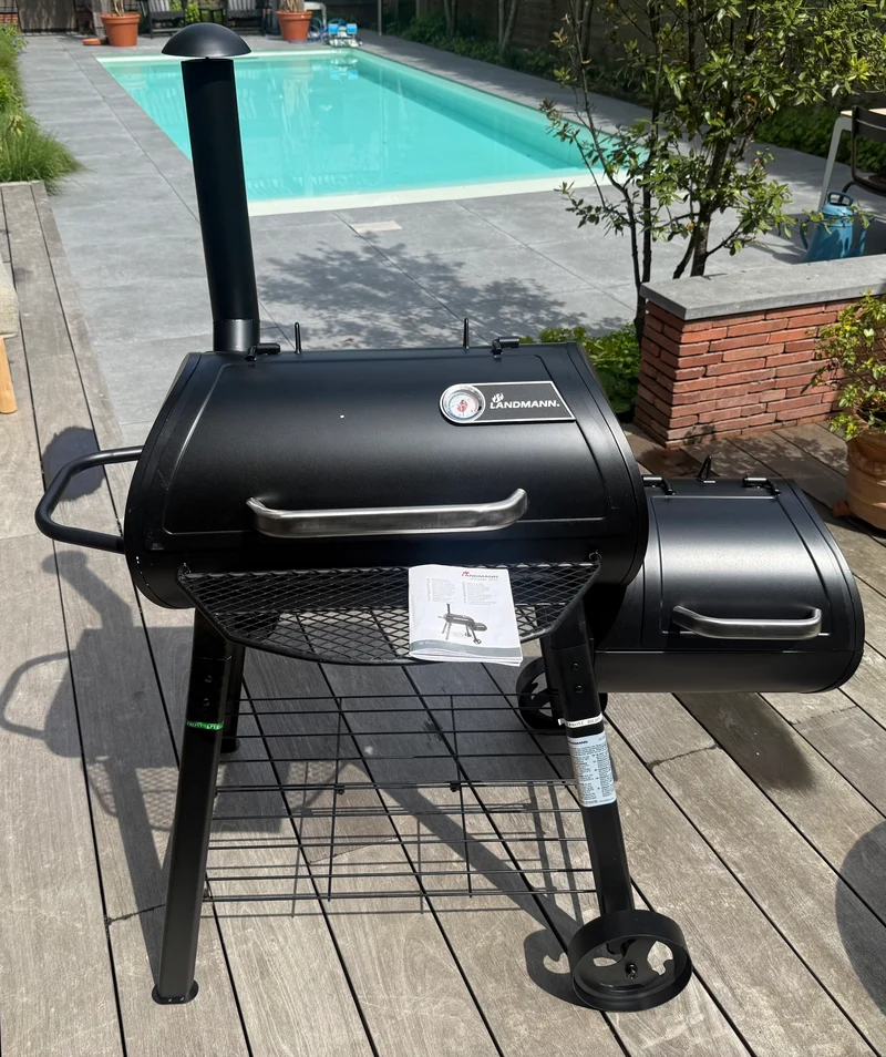 Landmann BBQ / Smoker Vinson 200 - Holzkohlegrill - Grillfläche 70,5 x 39,5 cm