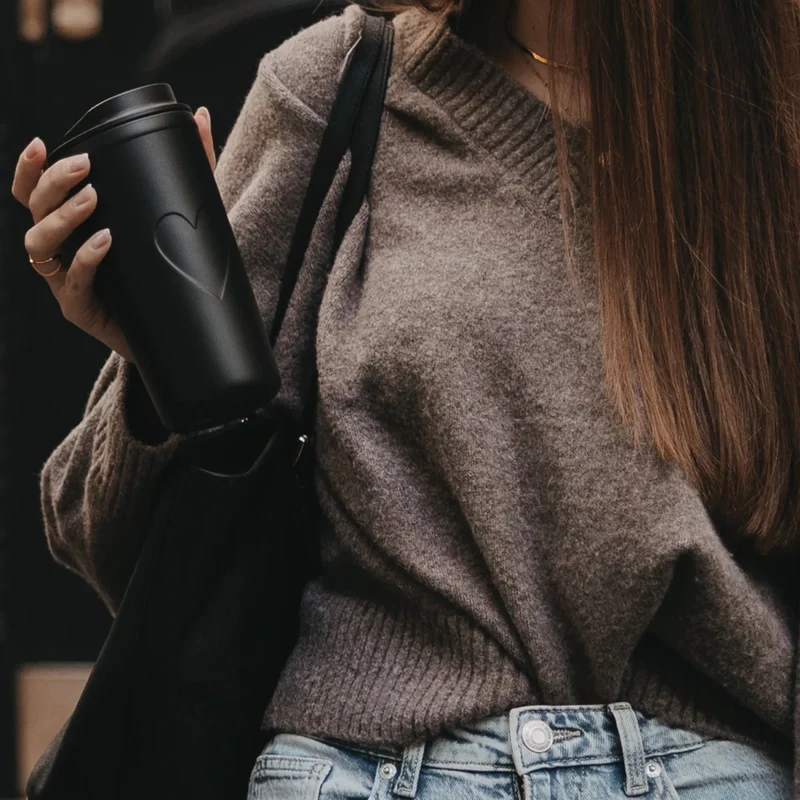 Isolierbecher Herz Schwarz – To-go Style