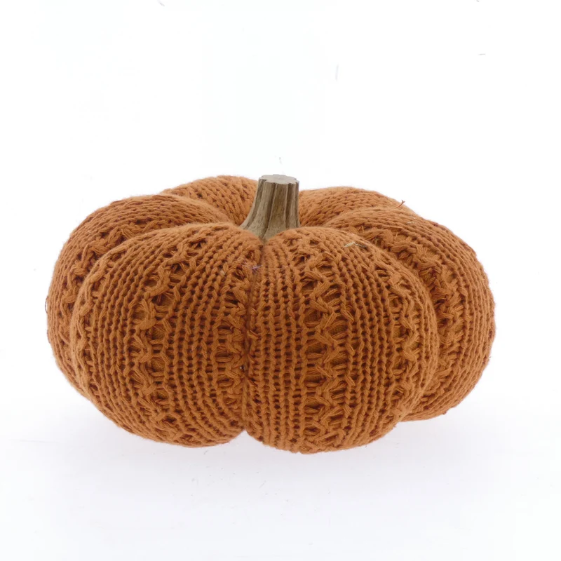 Stoffen pompoen in crewel-stijl met houten steel 12x10cm Orange