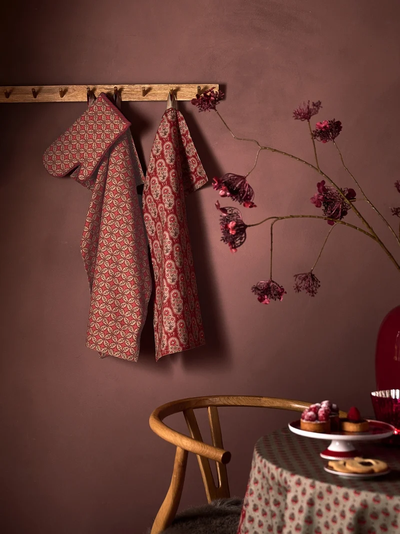 PIP STUDIO Blooming Tales Dark Red Ofenhandschuh rot 29x15cm
