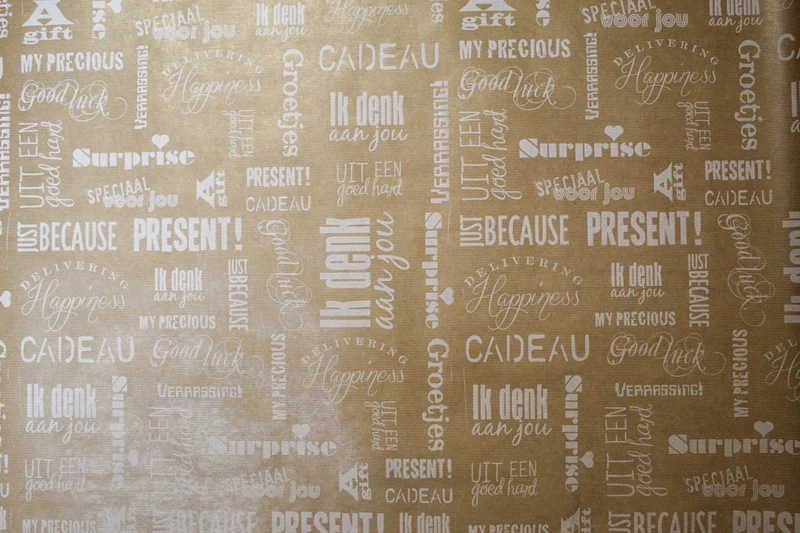 Rol pakpapier Gift Words FSCmix 50cm 10kg
