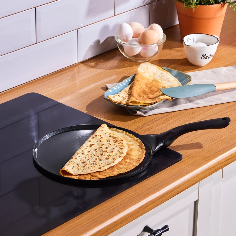Karaca Fluffy Antihaft-Induktionspfanne mit Keramikbeschichtung für Crêpes und Pfannkuchen, 26 cm, schwarz