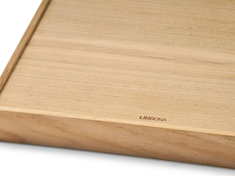 LIND DNA Nupo Tablett Teak Square M airy burgundy 36x28cm