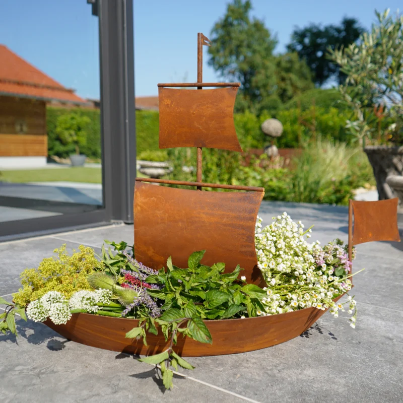 Edelrost-Schiff zum Bepflanzen
