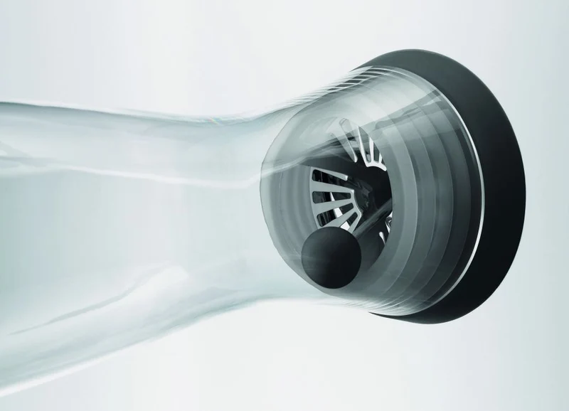 WMF Basic Wasserkaraf - Tropffrei - Schwarz / Silber - 1 Liter