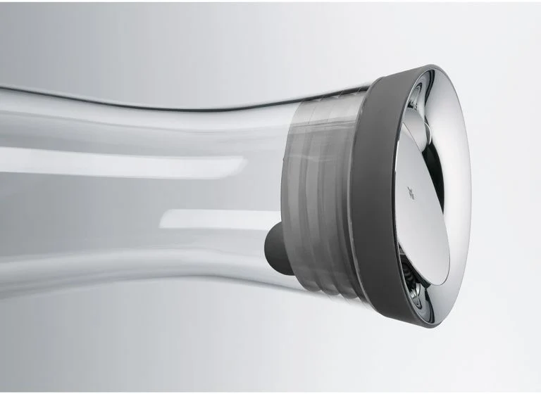 WMF Basic Wasserkaraf - Tropffrei - Schwarz / Silber - 1 Liter