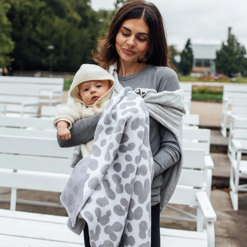 Babydecke aus Merinowolle Dotty