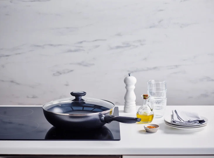 Beka Wok-Pfanne mit Glasdeckel Pro Induc ø 28 cm - keramische Antihaftbeschichtung