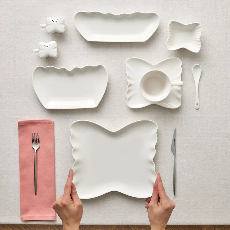 Karaca Stream Bone China Pieris 34-teiliges Servierset für 6 Personen, Weiß