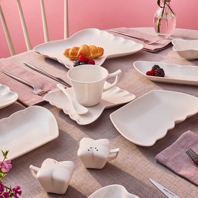Karaca Stream Bone China Pieris 34-teiliges Servierset für 6 Personen, Weiß