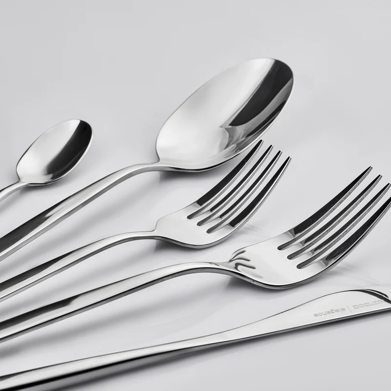 Karaca Lizbon 30-teiliges Besteck-Set für 6 Personen