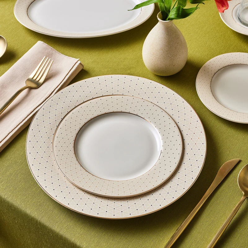 Karaca Elegance Bone Alessa 60-teiliges Tafel- und Frühstücksset für 8 Personen