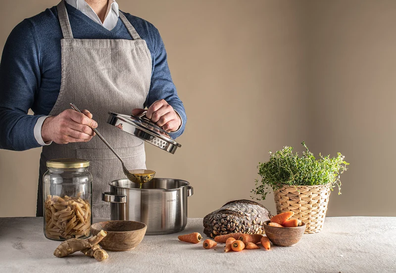 Sola Topfset Pearl 4-teilig – Edelstahl – downdraft-geeignet + Sola Schmorpfanne Fair Ø 28 cm – geeignet für alle Herdarten