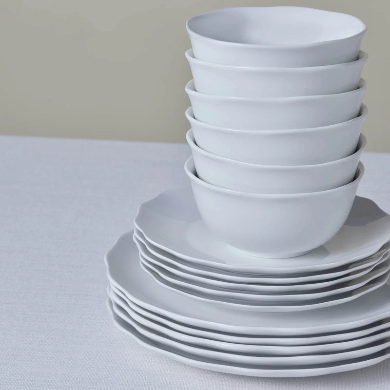 Karaca Scalloped 18-teiliges Tafelservice für 6 Personen