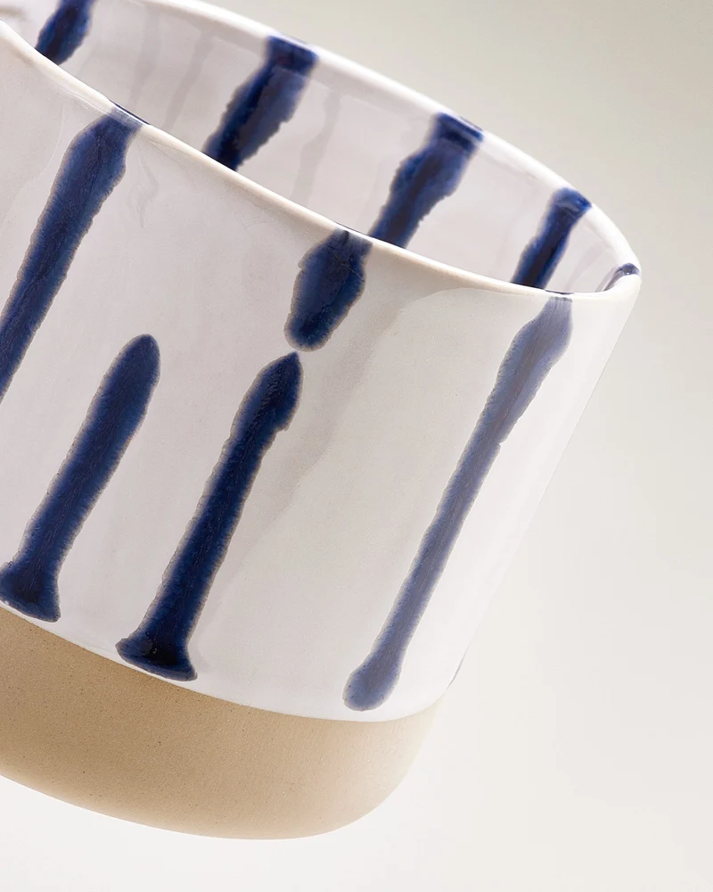 Nódoa Tasse groß gestreift weiß blau