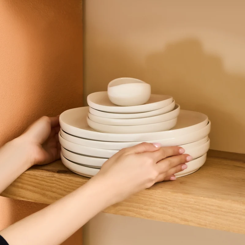 Karaca Bone China Olla 28-teiliges Servierset für 6 Personen, Weiß