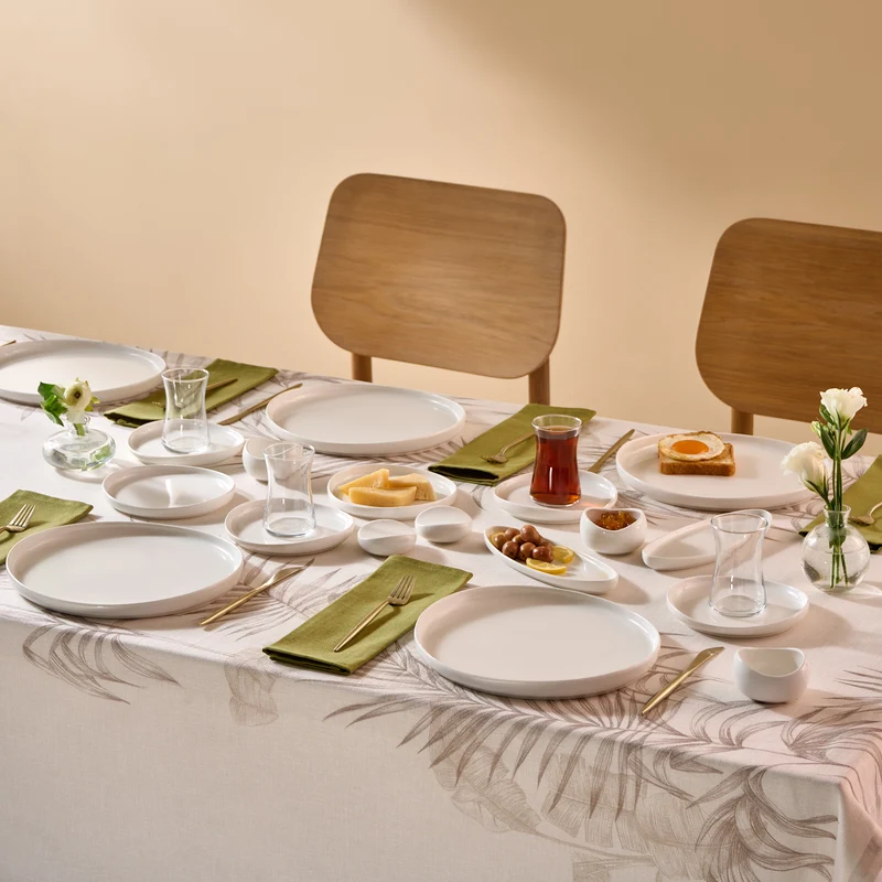 Karaca Bone China Olla 28-teiliges Servierset für 6 Personen, Weiß