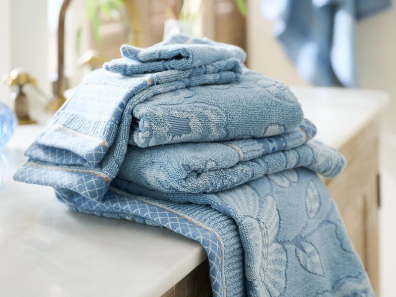PIP STUDIO Jasmin Jacquard Duschtuch light blue 70x140cm (1 Stück)