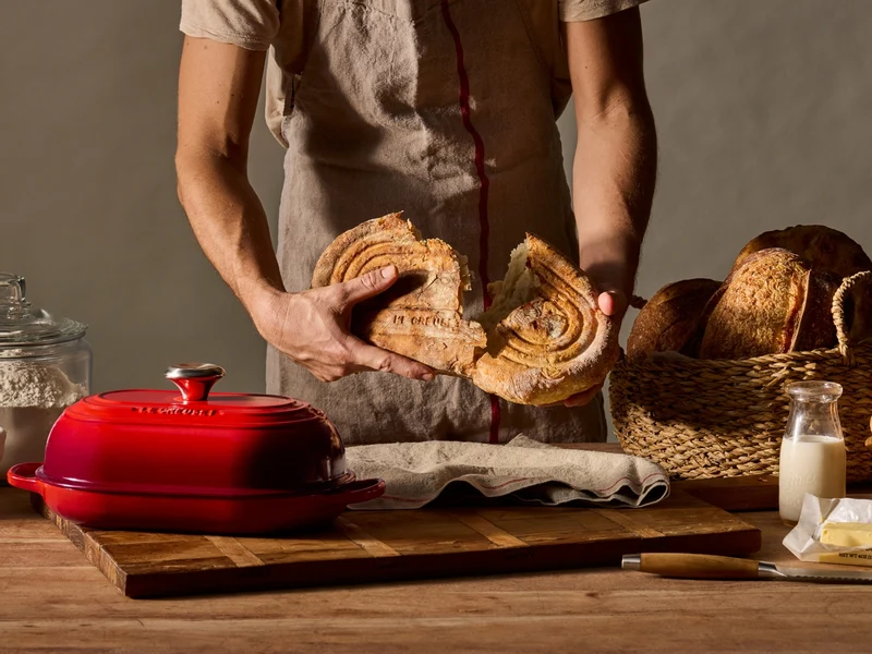 Le Creuset Brot Bräter Signature oval schwarz matt 29cm