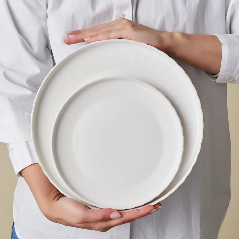 Karaca Stream Bone China Pumpkin 24-teiliges Tafelservice für 6 Personen, Weiß