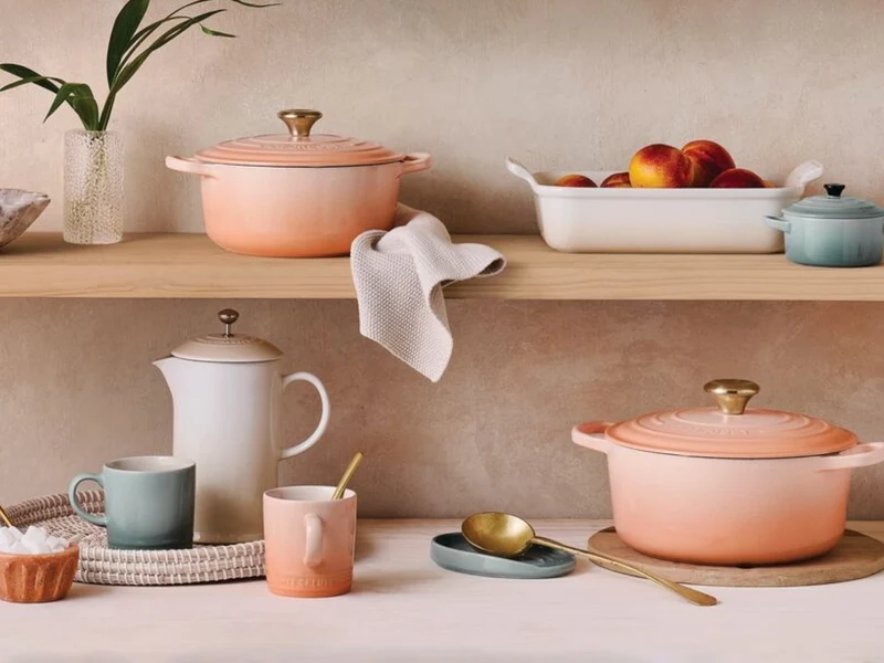Le Creuset Bräter Signature rund mit Goldknopf pêche 20cm