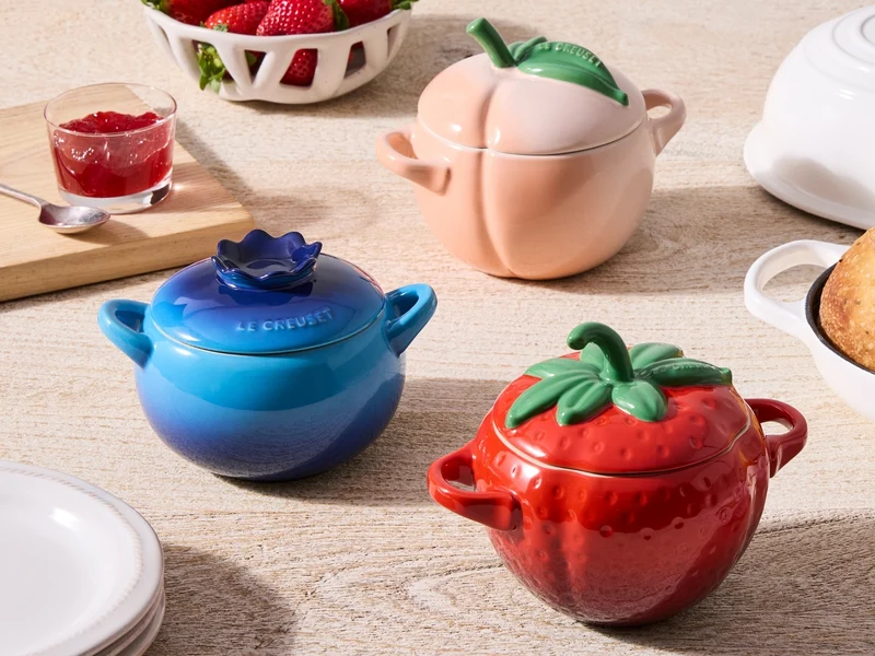 Le Creuset Mini-Cocotte Blaubeere rund azure