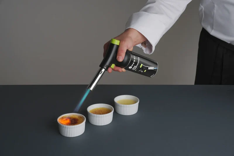 Hendi Creme Brulee Brenner / Kochbrenner - mit Gaszylinder - Jet + Butan Gas Nachfüllung - 4 Stück