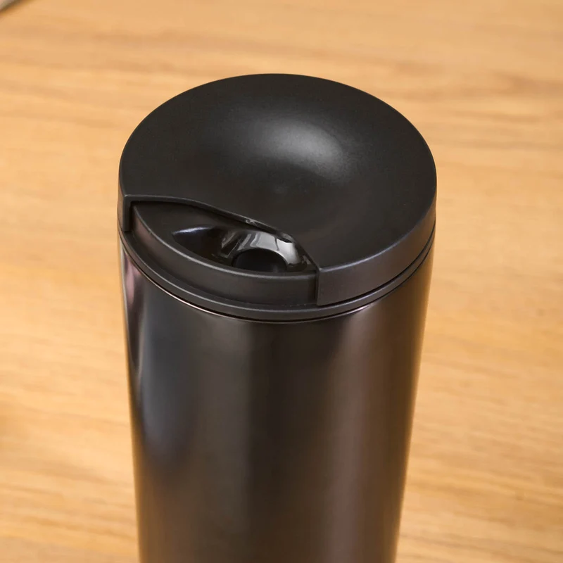 Karaca Sheeny Edelstahl Auslaufsicherer Thermobecher 450 ml Schwarz