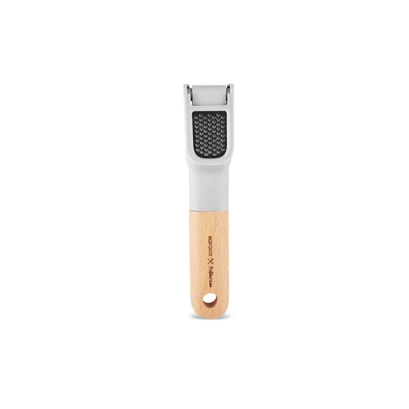 Karaca x Refika Gadgets Knoblauchpresse mit Holzgriff