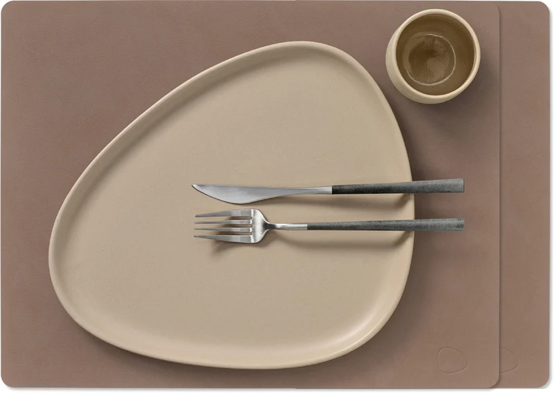 LIND DNA Tischsets Nupo - Leder - Trüffel - 45 x 35 cm - 2 Stück