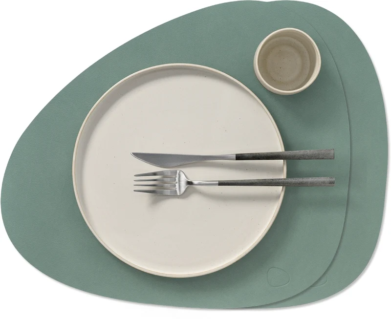 LIND DNA Tischsets Nupo - Leder - Pastellgrün - Curved - 44 x 37 cm - 2 Stück