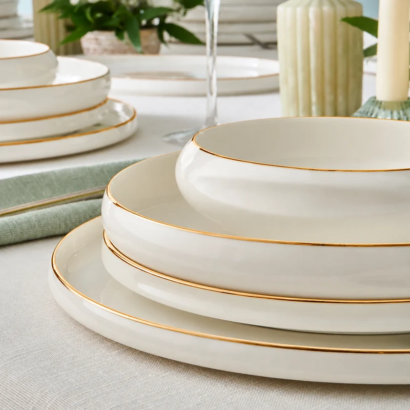Karaca Stream Bone China Sunset 53-teiliges Servierset für 12 Personen, Gold