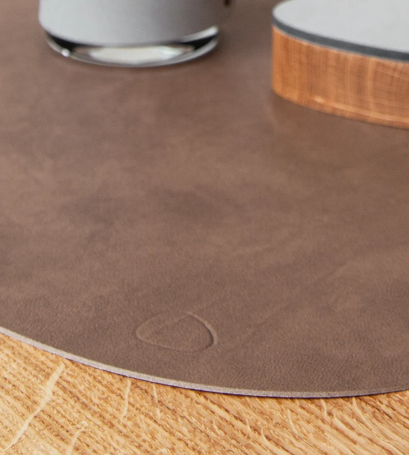 LIND DNA DOUBLE CLOUD/NUPO Tischset Curve L brown/sand