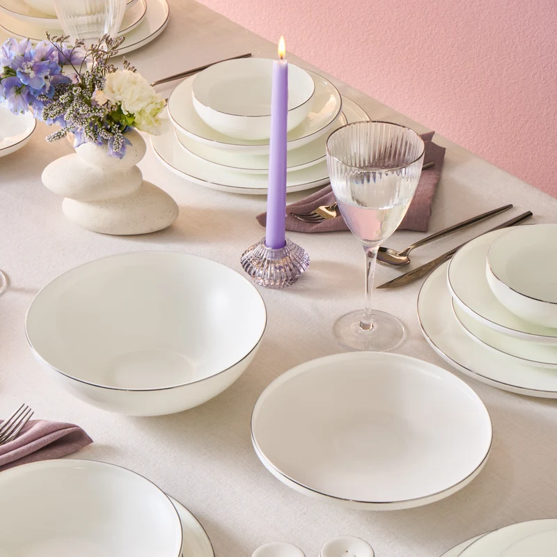 Karaca Fine Bone Meridian 55-teiliges Tafelservice für 12 Personen Platin