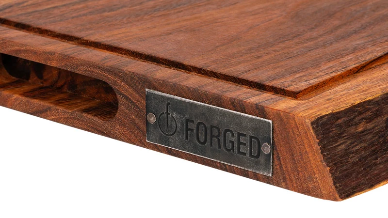 Forged Schneidebrett - 45 x 30 x 3,5 cm - Akazienholz FSC-Zertifikat