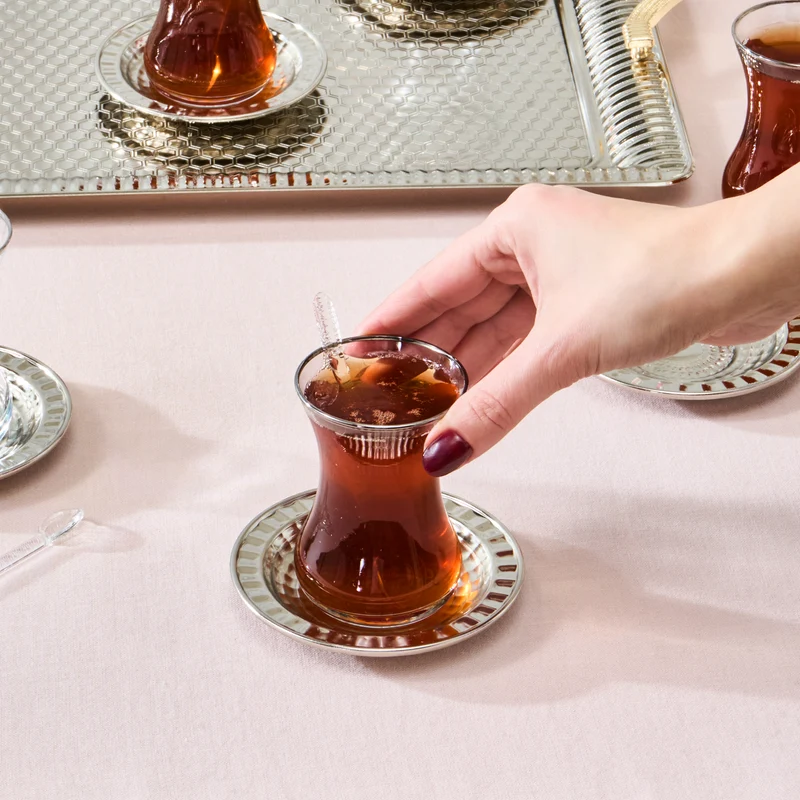 Karaca Nehir 19-teiliges Teeservice