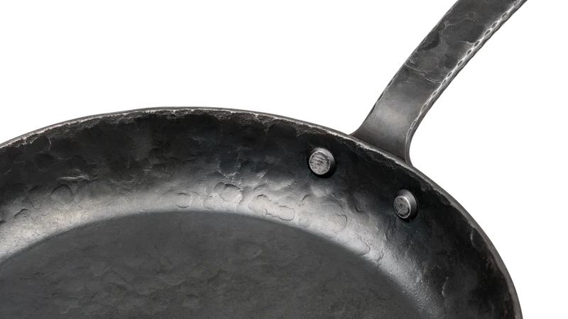 Forged Bratpfanne Carbonstahl Ø 24 cm – geeignet für alle Wärmequellen – geeignet für BBQ