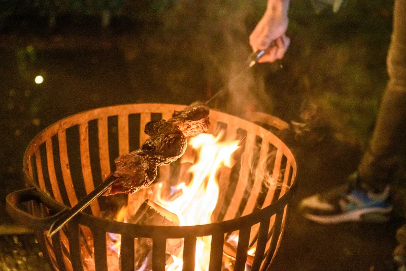 Forged BBQ Spieße Churrasco - Olivenholz / Stahl - V - Form - 60cm