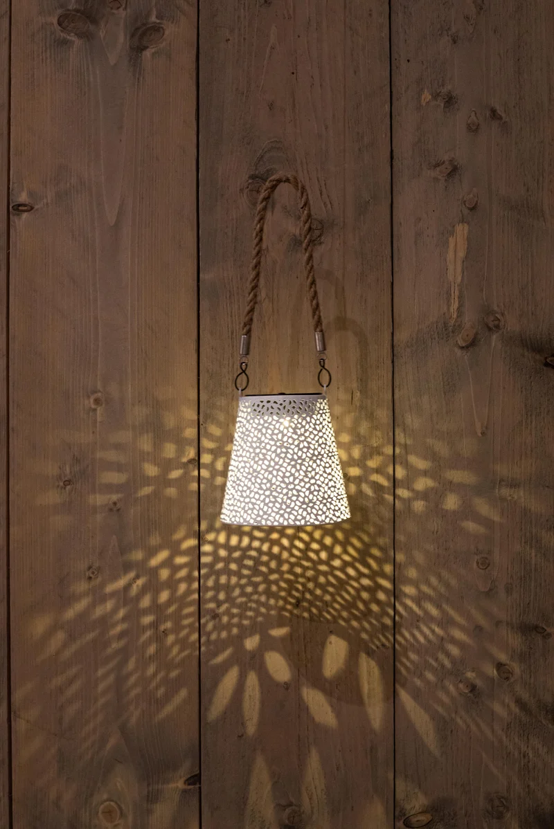 SOLARLAMPE SCHWARZES SEIL 12X12CM/ HANGTAG