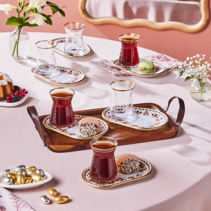 Karaca Tulip 12-Teiliges Tee-Set