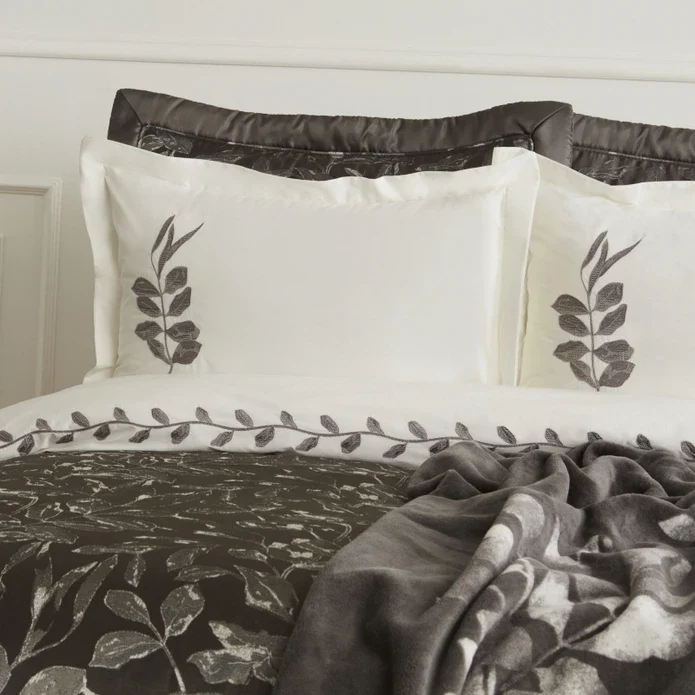 Karaca Home Gardenia 8-teiliges Hochzeitsset Anthrazit