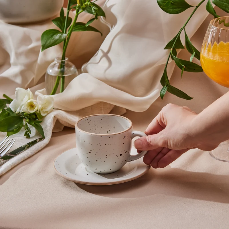 Karaca Chicago Dot Reaktive Teetasse 200 ml