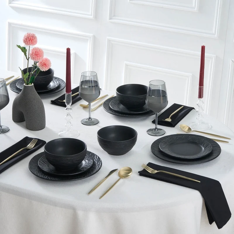 Karaca Solem Embossed 18-teiliges Steinzeug-Tafelservice für 6 Personen, Schwarz