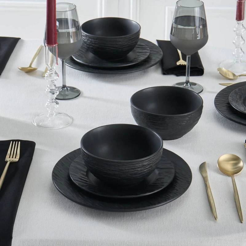 Karaca Solem Embossed 18-teiliges Steinzeug-Tafelservice für 6 Personen, Schwarz