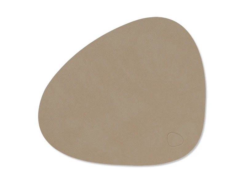 LIND DNA Nupo Tischset Curve S clay brown 24x28cm