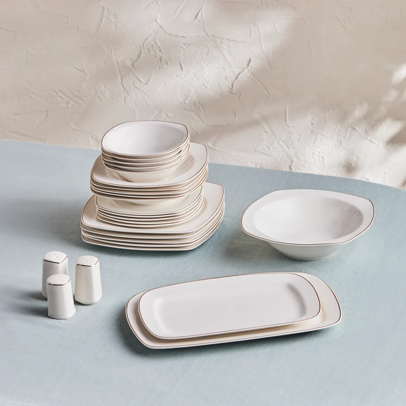 Karaca Timeless 59-teiliges Porzellan Halb-Quadratisches Dinner-Set für 12 Personen, Gold