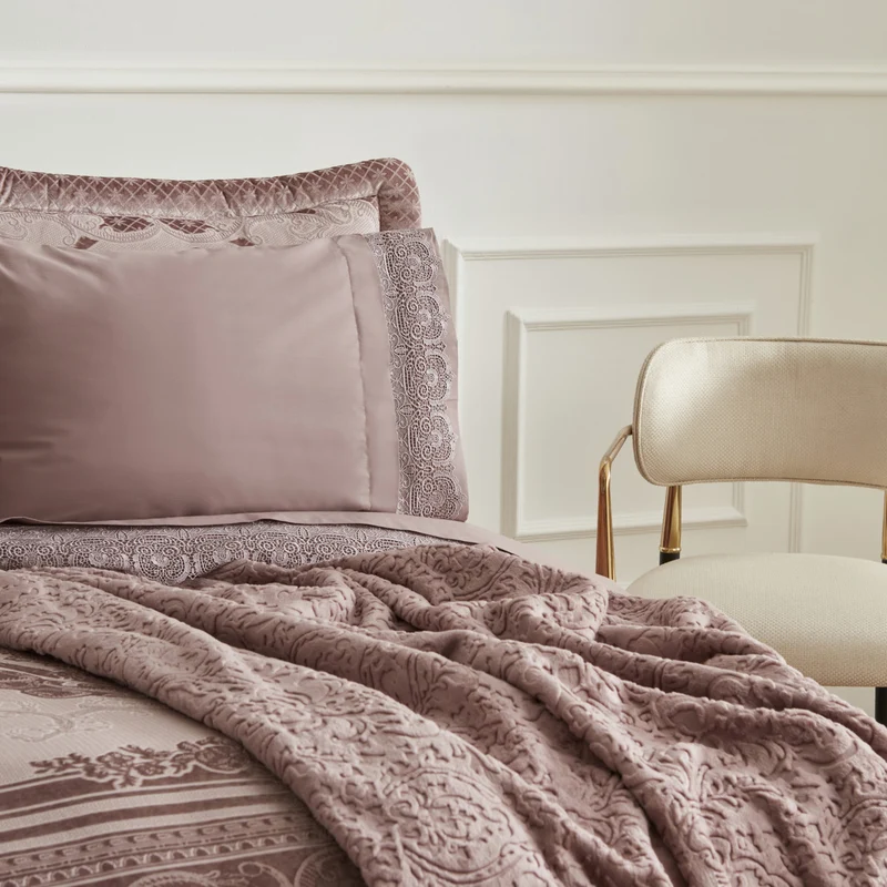 Karaca Home Valeria Queen 8-teiliges Geschenkset für Paare Altrosa